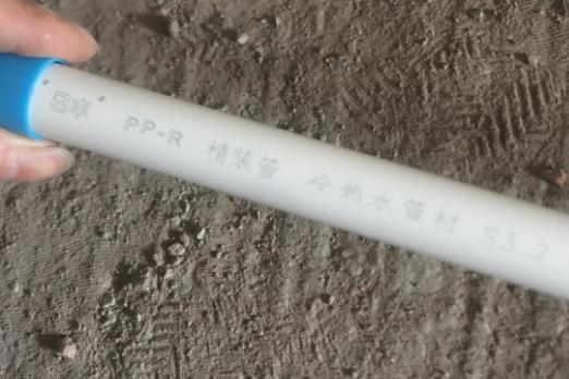 日豐管真假圖片對比，這也太假了吧？相信都能分辨吧？